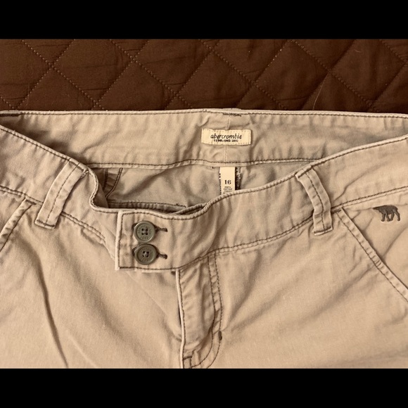 Abercrombie and Fitch Khaki straight relax pants - Picture 1 of 5